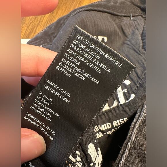 NWT Free People We The Free Evie Mid Rise Slim Straight Jeans Black Size 32 - Picture 4 of 8